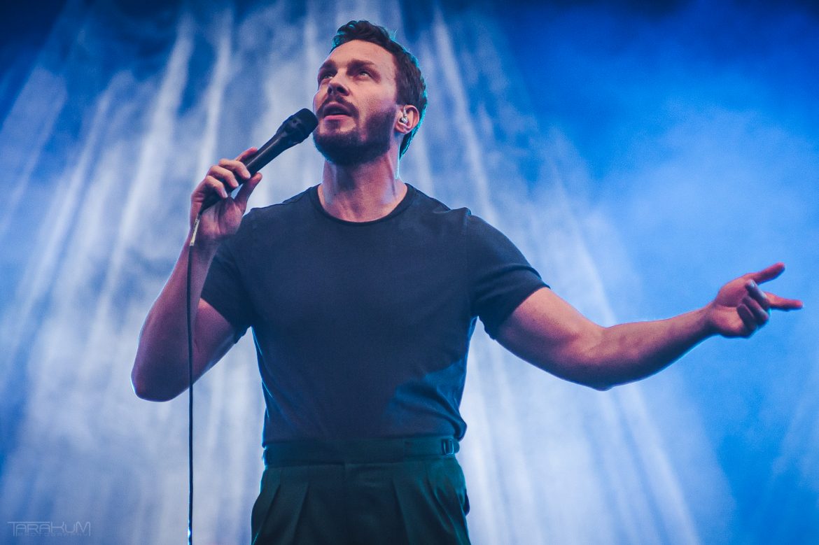 Sławek Uniatowski miał wypadek samochodowy. Muzyk wydał oświadczenie