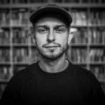 Vito Bambino ma rady dla „panów od rapu”: „Mniej wtyczek na wokalu, więcej linijek”