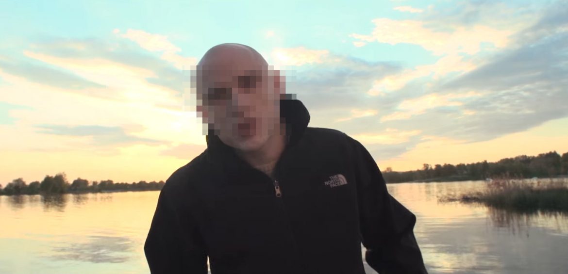 Krakowski raper trafi za kraty. Wpadł przez brak maseczki