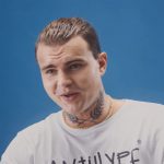 Co Sarius myśli o sobie samym? Raper odpowiada na pytania w nowej odsłonie Rap & Cognac marki Hennessy