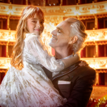 Andrea Bocelli prezentuje nadzwyczajny koncert „Believe in Christmas”