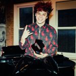 YUNGBLUD debiutuje na szczycie z nowym albumem „Weird!”