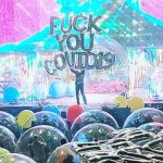 The Flaming Lips znaleźli rozwiązanie na koncerty w pandemii – muzycy zamknęli siebie i widzów w bańkach