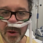 Lekarz broni Piasecznego przed atakami: „Doczekaliśmy się szczepionki na koronawirusa, ale na głupotę jeszcze nie”