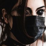 Pamiętacie Aleksandrę, która zainspirowana Popkiem wytatuowała sobie gałki oczne? W sieci ruszyła zbiórka na jej leczenie