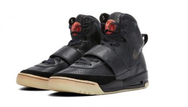 Prototyp butów Yeezy Kanye Westa trafi na aukcję. Cena Nike’ów, w których raper wystąpił podczas Grammy zwala z nóg