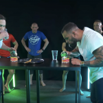EFM CHALLENGE SHOW: Jongmen i Pasut jedzą jedną z najbardziej śmierdzących potraw na świecie