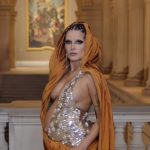 Halsey odsłania pierś na okładce nowej płyty. Artystka zaprezentowała grafikę w niecodzienny sposób