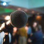 Chińczycy szykują „czarną listę” piosenek karaoke