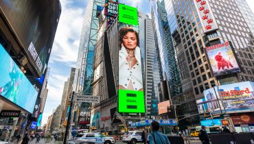 Natalia Szroeder na Times Square w Nowym Jorku