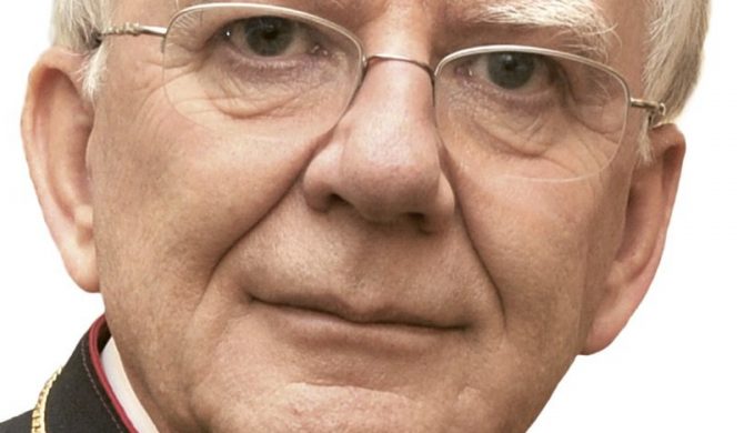 Arcybiskup Jędraszewski cytuje rapowy kawałek na mszy dla pracowników MPK