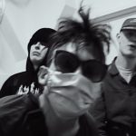 1988 odpala mocarny singiel z Tonfą i Zdechłym Osą