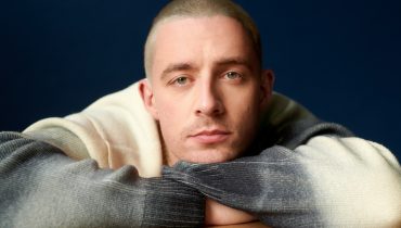 Dermot Kennedy przypomina, że ktoś cię kocha