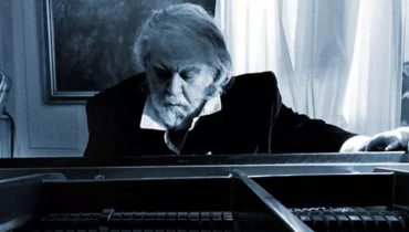 Vangelis nie żyje