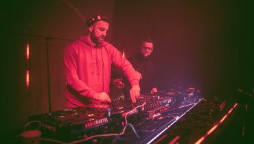 Catz ‘N Dogz i Baasch prezentują wspólny singiel