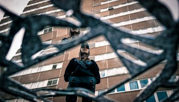 Kara: „Dziś stoję na dwudziestym piętrze, się zastanawiam czy w ogóle chce se pożyć jeszcze”