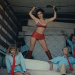 Tiësto i Charli XCX przedstawiają gorący teledysk do przeboju „Hot in It”