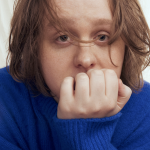 Lewis Capaldi z nowym singlem „Forget Me”