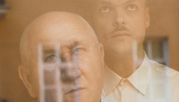 Korona niezagrożona. Flint o nowej płycie Błażeja Króla