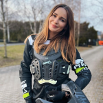 Ewelina Lisowska miała wypadek na motocyklu (video)