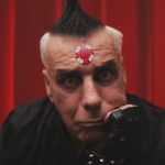 Wokalista Rammsteina jako punk, kowboj, włamywacz i inni