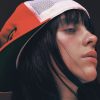 Billie Eilish czyta nazwy przystanków w komunikacji jednego z polskich miast