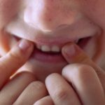 Raper chciał porwać sześcioletnią dziewczynkę, ale go pogryzła