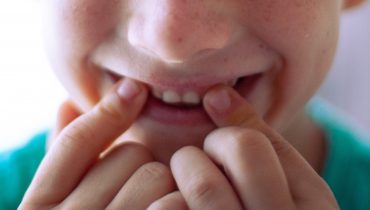 Raper chciał porwać sześcioletnią dziewczynkę, ale go pogryzła