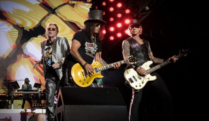 Guns N’ Roses „próbują nagrać nowy album”