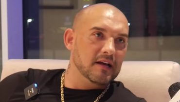Małolat 2K: „Mam nadzieję, że będziesz musiał wyjechać za granicę”