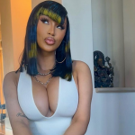 Mikrofon, którym Cardi B rzuciła fana osiągnął chorą sumę na aukcji