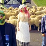 Młody Klakson odświeża hit Kasi Klich. Gościnnie Young Leosia i Mr. Polska