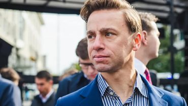 Krzysztof Bosak zwietrzył poparcie wśród słuchaczy rapu. Polityk odkrył w sobie hiphopową przeszłość