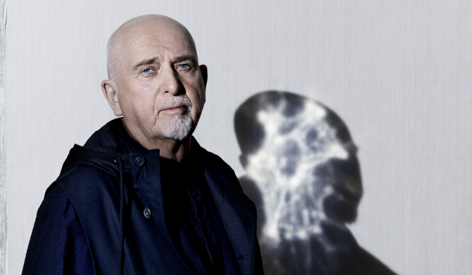 Peter Gabriel uczcił dwunastą pełnię Księżyca nowym utworem