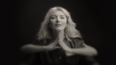 Mela Koteluk prezentuje kolejny singiel -„Jestem stąd”