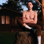 Olly Alexander z eurowizyjnym singlem „Dizzy”