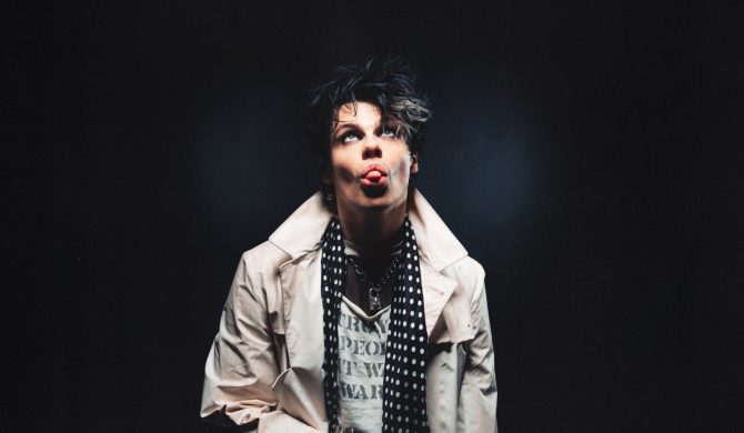 YUNGBLUD przerabia klasyczną piosenkę KISS