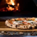 Polski raper otwiera pizzerię