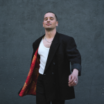Zalewski goli głowę i zapowiada nowy album rapowanym singlem
