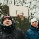 Babcia Icemana odegrała ważną rolę w historii Slums Attack. Przed śmiercią zdążyła jeszcze zagrać w jego nowym klipie