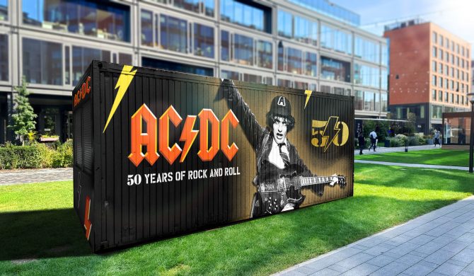 Jubileuszowy pop-up store z okazji 50 lat legendy hardrocka AC/DC