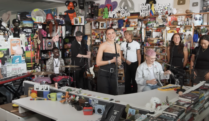 Dua Lipa z kameralnym występem dla Tiny Desk