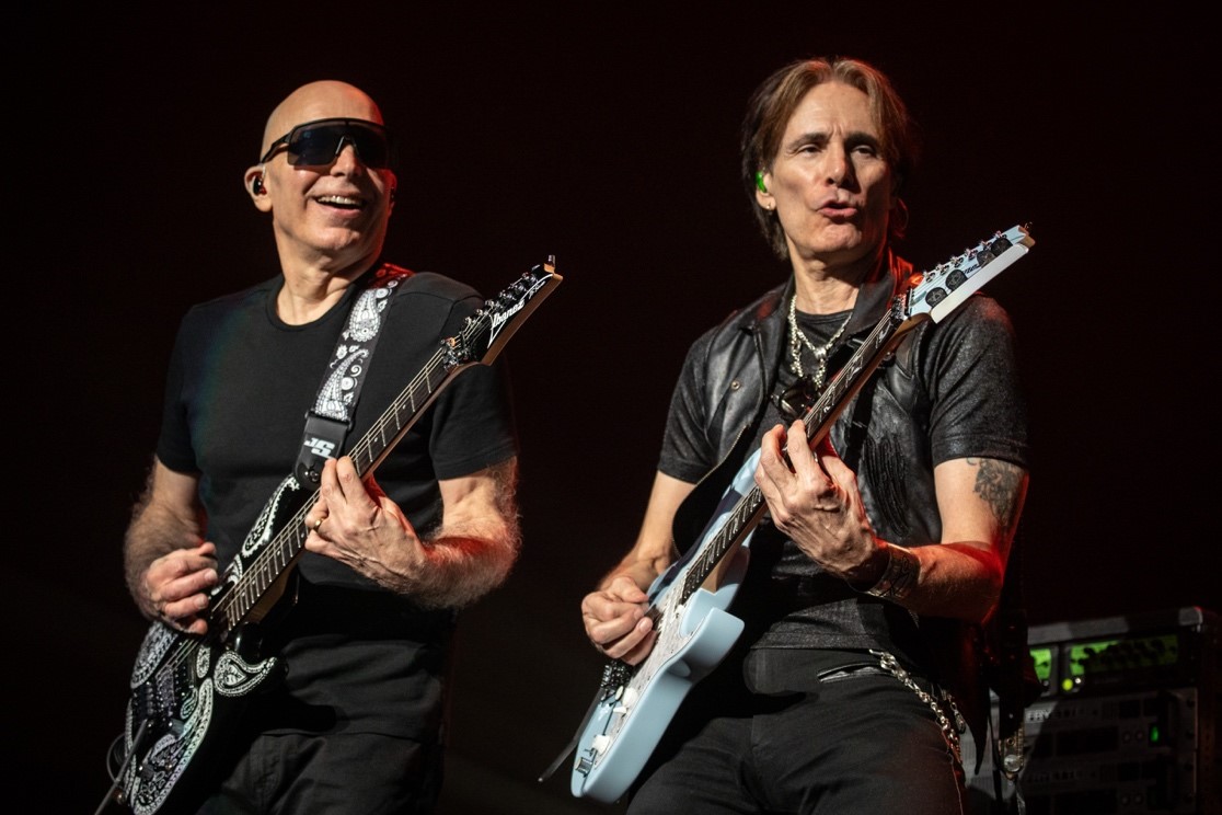 Joe Satriani i Steve Vai tworzą nowy zespół. Artyści wystąpią w przyszłym roku w Polsce