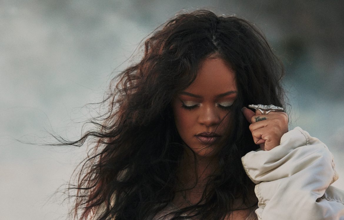 Rihanna na Glastonbury 2025? Plotki o wielkiej rezydencji w Londynie