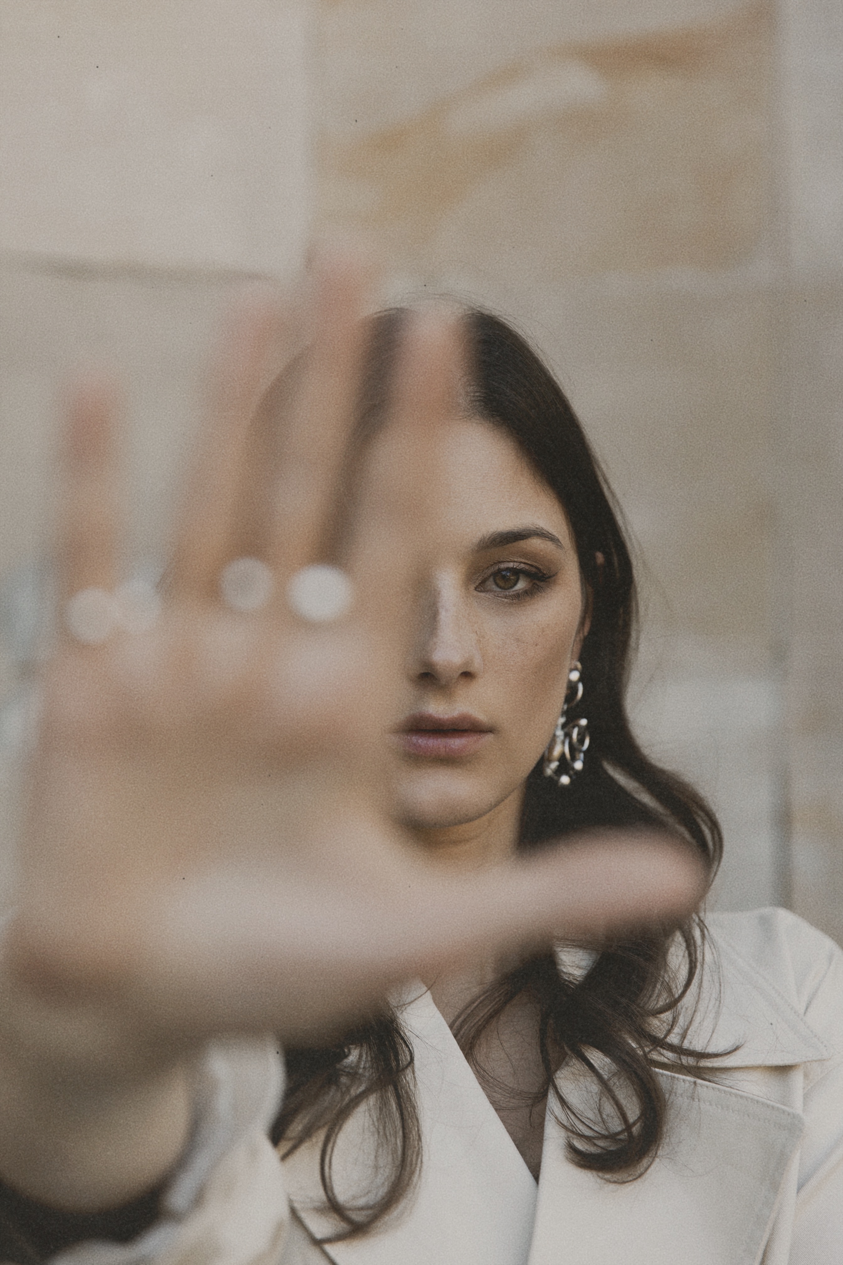 Pola Rise prezentuje „The Power of Coincidence: Silent Versions” – nowa, akustyczna odsłona debiutanckiego EP