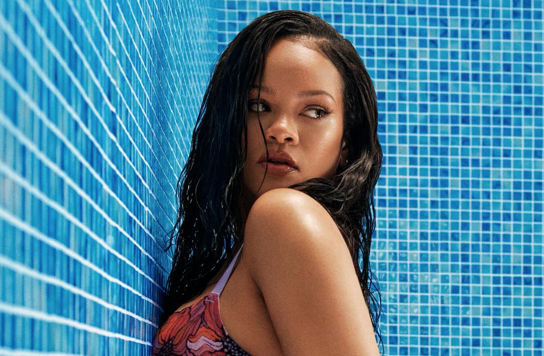 Rihanna w odważnej sesji zdjęciowej w ciąży. Pokazała się w bieliźnie i z kostkami lodu – fani: „Nowa definicja macierzyństwa!”