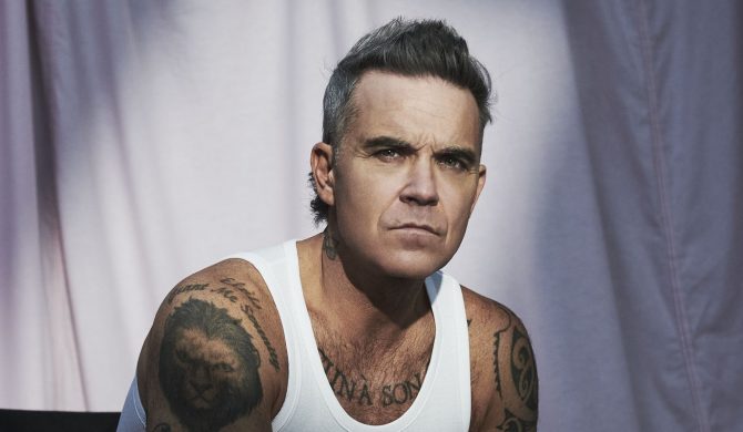 Gigant metalu w nowym singlu i klipie Robbiego Williamsa