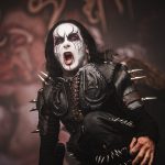 Wokalista Cradle Of Filt zaręczył się na scenie festiwalu