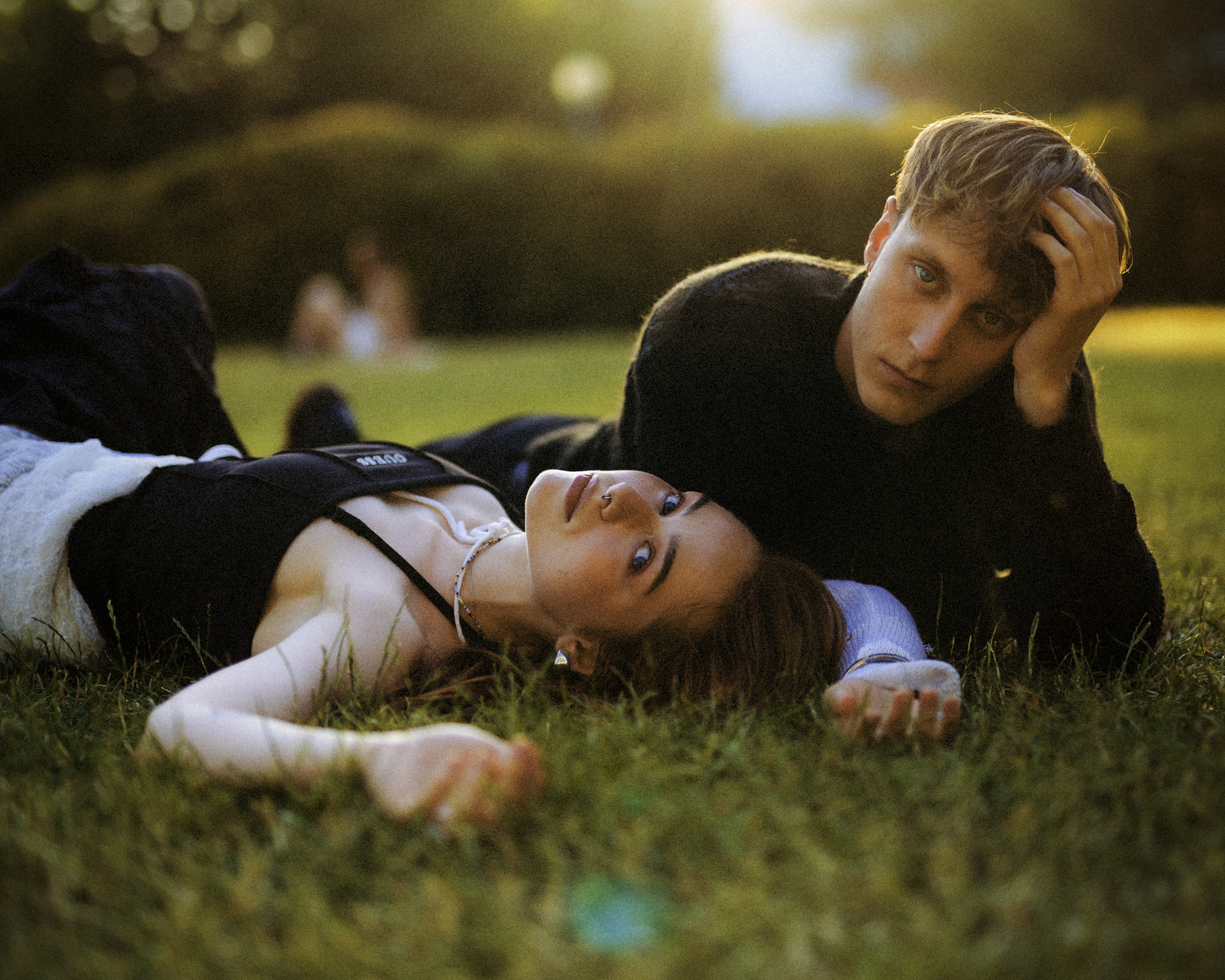 Frank Leen i Livka łączą siły w nowym singlu „Zanosi się na miłość”