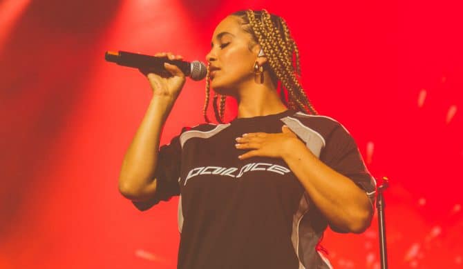 Jorja Smith prezentuje singiel „With You”